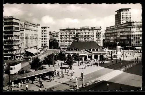 AK Frankfurt am Main, Blick auf die Hauptwache, Gebäude der Frankfurter Rundschau und Kaufhof