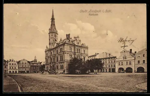 AK Landeck, Strassenpartie am Rathaus