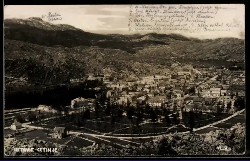 AK Cetinje, Gesamtansicht mit Parkanlage aus der Vogelschau