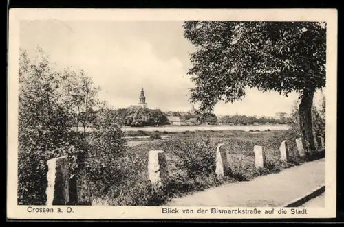 AK Crossen a. O., Stadtansicht v. d. Bismarckstrasse aus