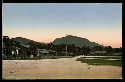 AK Balige /Sumatra, Ortspanorama mit Strasse