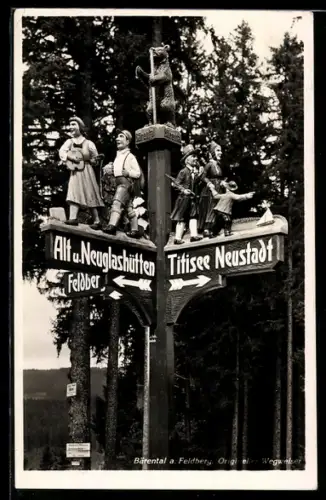 AK Neustadt, Wegweiser mit Titisee, Alt- und Neuglashütten