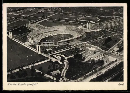 AK Berlin, Reichssportfeld aus der Vogelschau, Olympiastadion