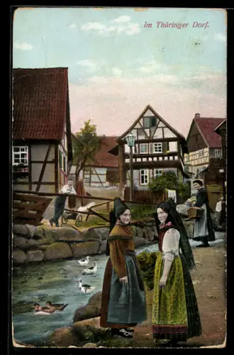 AK Im Thüringer Dorf, Mädchen in Tracht
