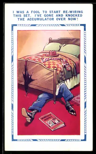 AK Mann liegt unter seinem Bett