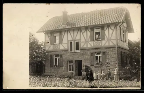 Foto-AK Sontheim /Heilbronn, Wohnhaus mit Garten