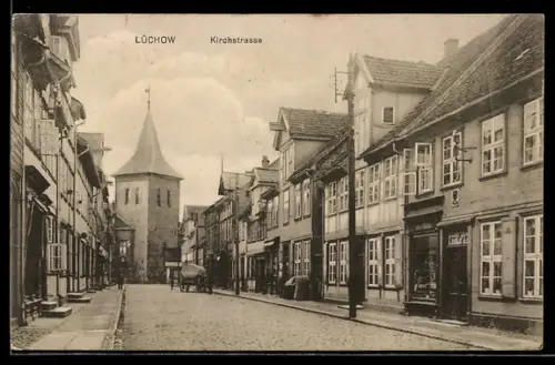 AK Lüchow, Partie in der Kirchstrasse mit Kirche