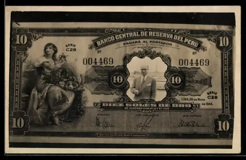 AK Geldschein Peru über 10 Soles de Oro, mittig Portrait eines Herren