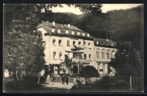 AK Maria-Laach, Hotel Maria-Laach, Vorgarten und Haupteingang