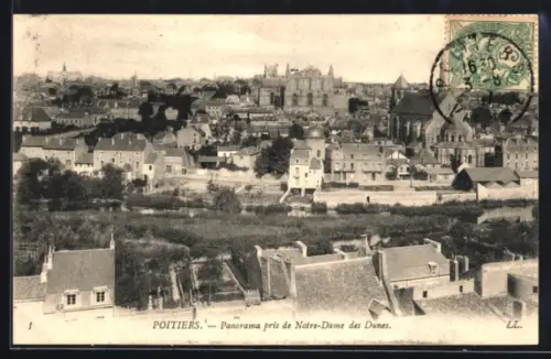 AK Poitiers, Panorama pris de Notre-Dame-des-Dunes