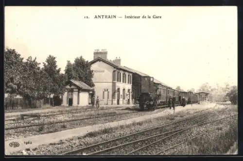 AK Antrain, Intérieur de la Gare