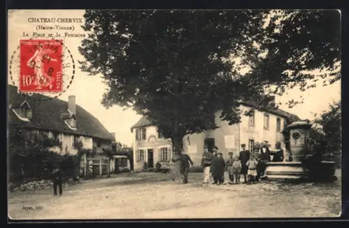 AK Chateau-Chevix /Haute-Vienne, La Place et la Fontaine
