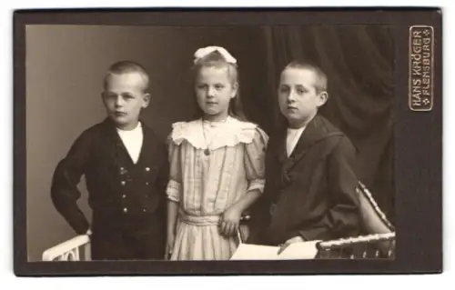 Fotografie Hans Kröger, Flensburg, Holm 12, Porträt dreier Kinder