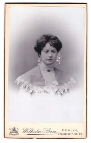 Fotografie Wilhelm Stein, Berlin, Chausseestr. 65/66, Porträt einer Frau