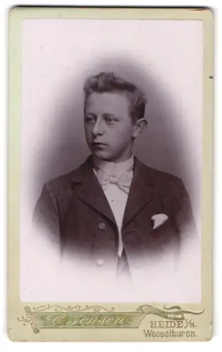 Fotografie C. Jensen, Heide, Porträt eines jungen Mannes