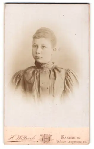 Fotografie H. Wittrock, Hamburg-St. Pauli, Langenreihe 54, Porträt einer jungen Frau