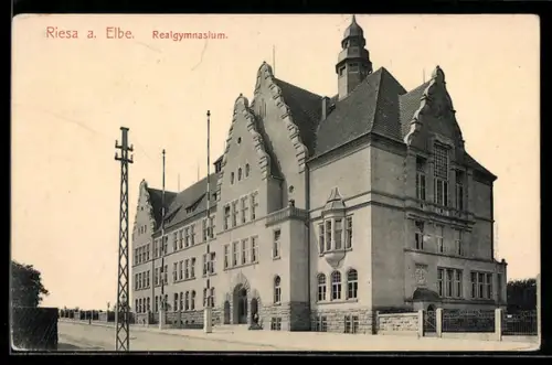 AK Riesa, Strassenpartie am Realgymnasium