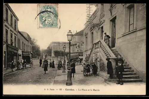 AK Garches, La Place et la Mairie