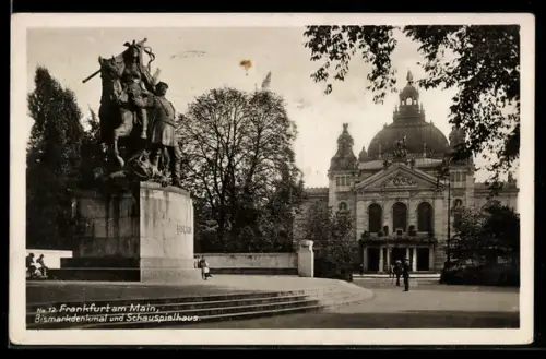 AK Frankfurt am Main, Bismarckdenkmal und Schauspielhaus