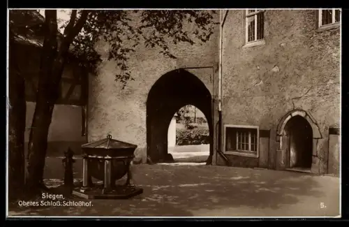 AK Siegen, Oberes Schloss, Schlosshof