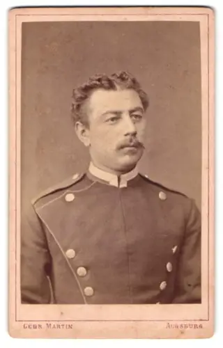 Fotografie Gebr. Martin, Augsburg, Bahnhofstrasse, Unteroffizier der Ulanen in Uniform-Ulanka