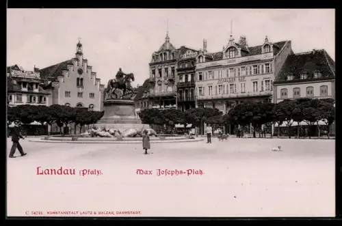 AK Landau /Pfalz, Max Josephs-Platz, Reiterdenkmal, historische Gebäude