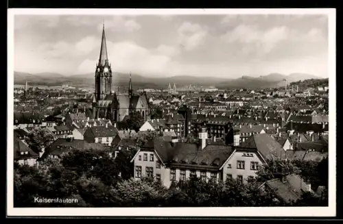 AK Kaiserslautern, Ortsansicht mit Kirche aus der Vogelschau