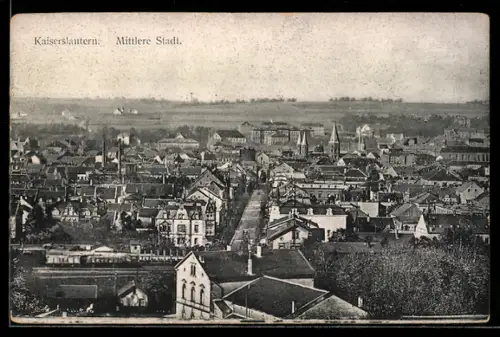 AK Kaiserslautern, Ansicht mittlere Stadt mit Strassenpartie