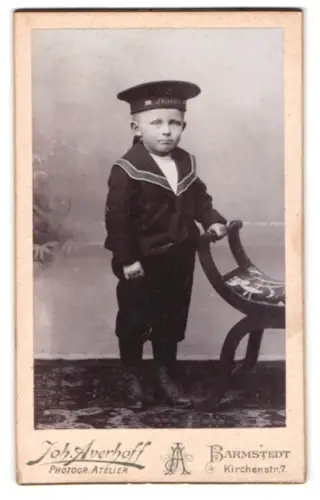 Fotografie Joh. Averhoff, Barmstedt, Kirchenstr. 7, Kleiner Junge im Matrosenanzug