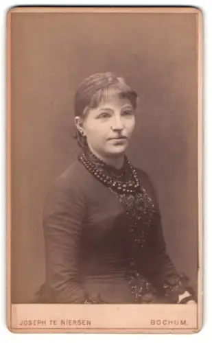 Fotografie Joseph te Niersen, Bochum, Bahnhofstr. 37, Porträt einer Dame