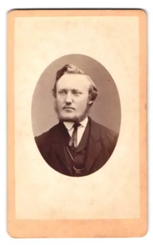 Fotografie H. Hax, Bonn, Porträt eines Mannes