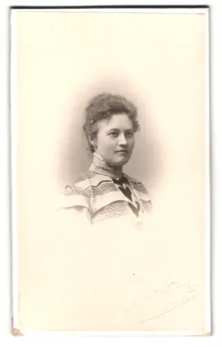 Fotografie Axel Wester, Eskilstuna, Portrait einer Dame