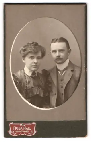 Fotografie Frida Hall, Nyköping, Torggatan 6, Porträt eines Paares