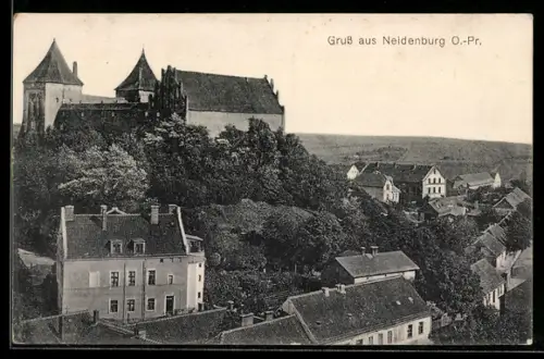 AK Neidenburg /O.-Pr., Ortsansicht mit der Ordensburg
