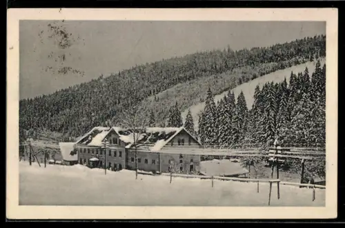 AK Schmiedeberg-Kipsdorf, Gasthof Brauerei Oberpöbel im Winter