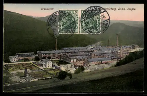 AK Schmiedeberg /Sa., Eisenwerk mit Bergpanorama aus der Vogelschau