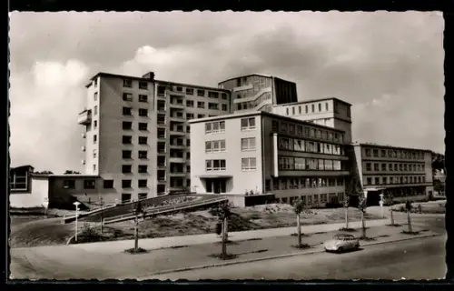 AK Frankfurt-Bockenheim, Markus-Krankenhaus, Haupteingang, Mehrgeschossiger Gebäudekomplex