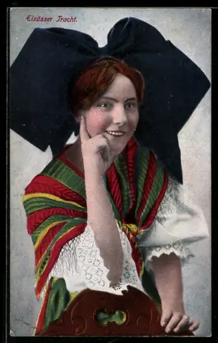 AK Hübsche Frau in elsass-lothringischer Tracht
