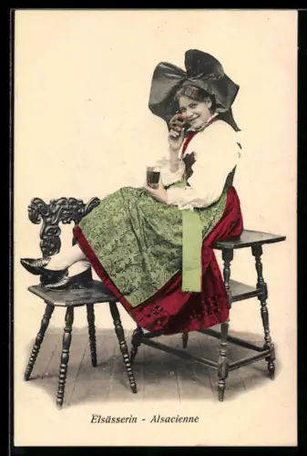AK Hübsche Frau in elsass-lothringischer Tracht