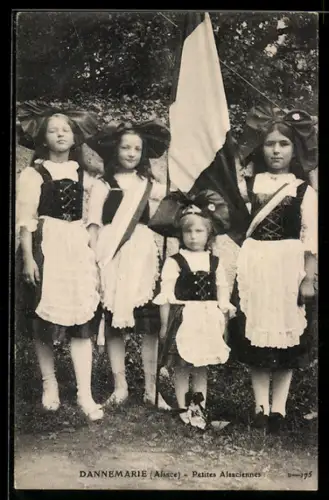 AK Mädchen in elsass-lothringischer Tracht