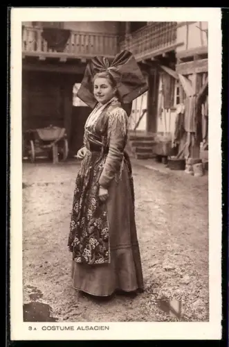 AK Frau in elsass-lothringischer Tracht