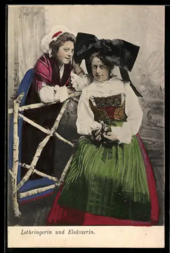 AK Zwei Frauen in elsass-lothringischer Tracht