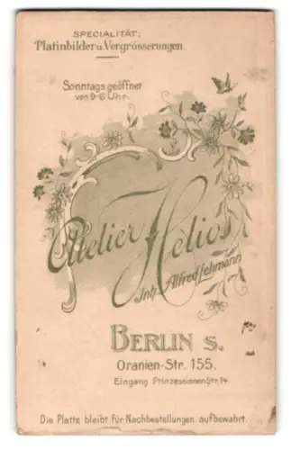 Fotografie Atelier Helios Inh. Alfred Lehmann, Berlin, Oranien-Str. 155, Name des Ateliers mit filigranem Blumenrahmen