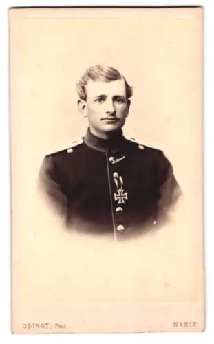 Fotografie Odinot, Nancy, Rue St. Dizier 126, Soldat in Uniform mit EK II 1870
