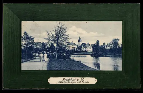 Lithographie Frankfurt-Ostend, Viktoria-Anlagen mit Schule, Rahmen