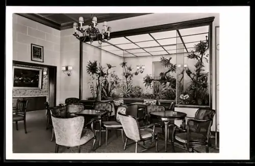 AK Frankfurt am Main, Café Kranzler, Innenansicht mit Sitzgruppen und Pflanzen