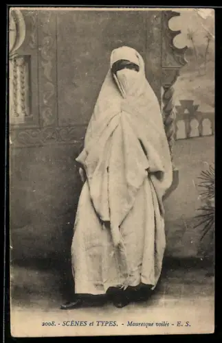 AK Une Mauresque voilée