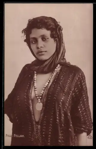 AK Une fille Fellah