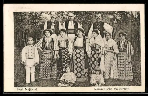 AK Gruppe von Menschen in rumänischen Volkstrachten