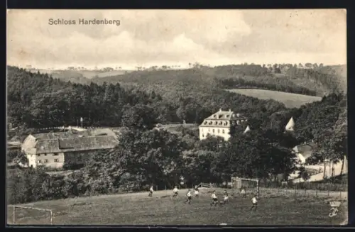 AK Hardenberg, Schloss Hardenberg, Fussballspielplatz
